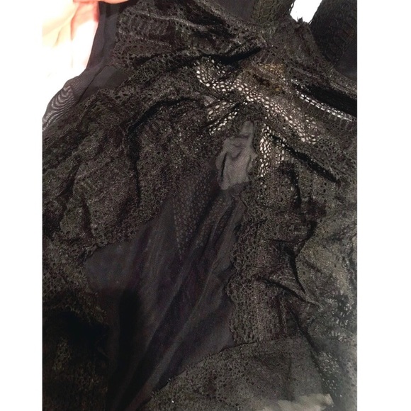 ⚫️SALE⚫️ VIX Bodysuit - Picture 4 of 8